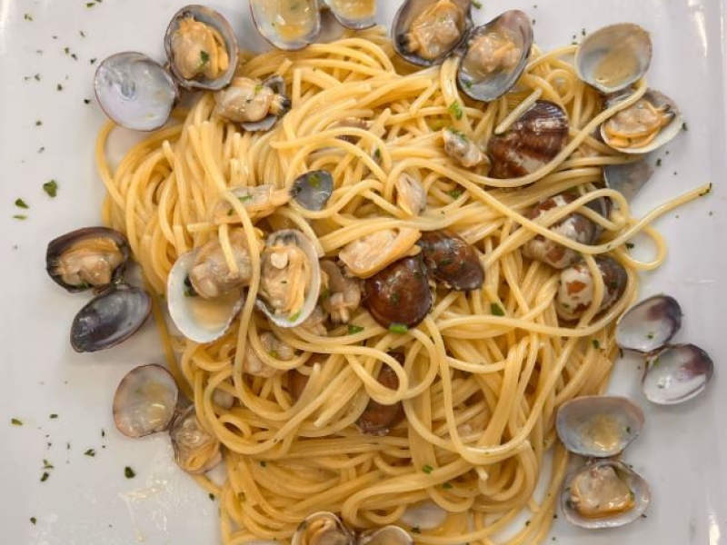 Spaghetti con le vongole veraci